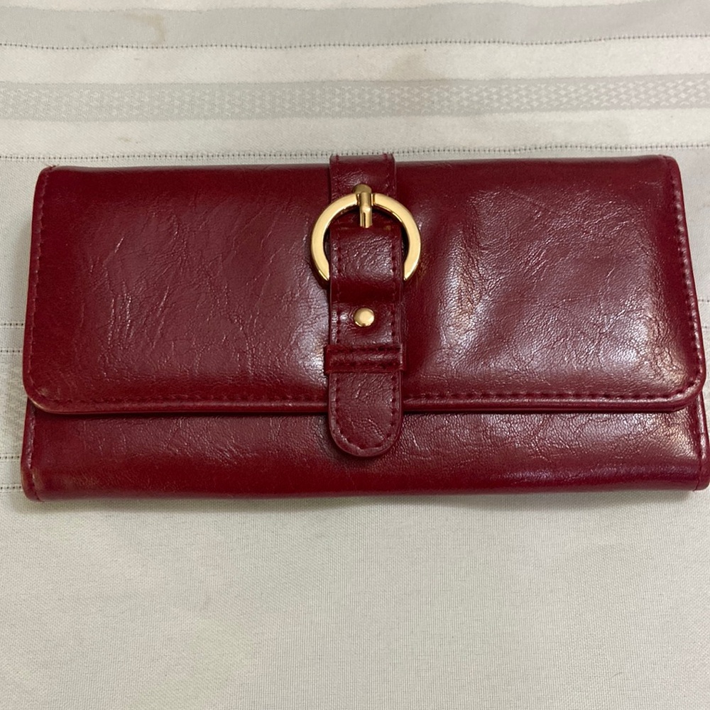 Red Womens Trifold Wallet-Snap Closures Zippered Compartments-Card Slot …